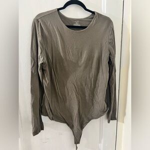 Nuuds Soft Heathered Top in Gray